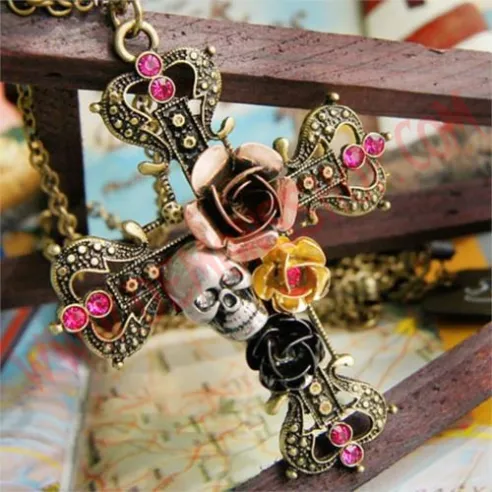 Colgante Cross Skull and Flowers